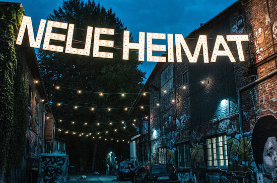 neue-heimat-sign