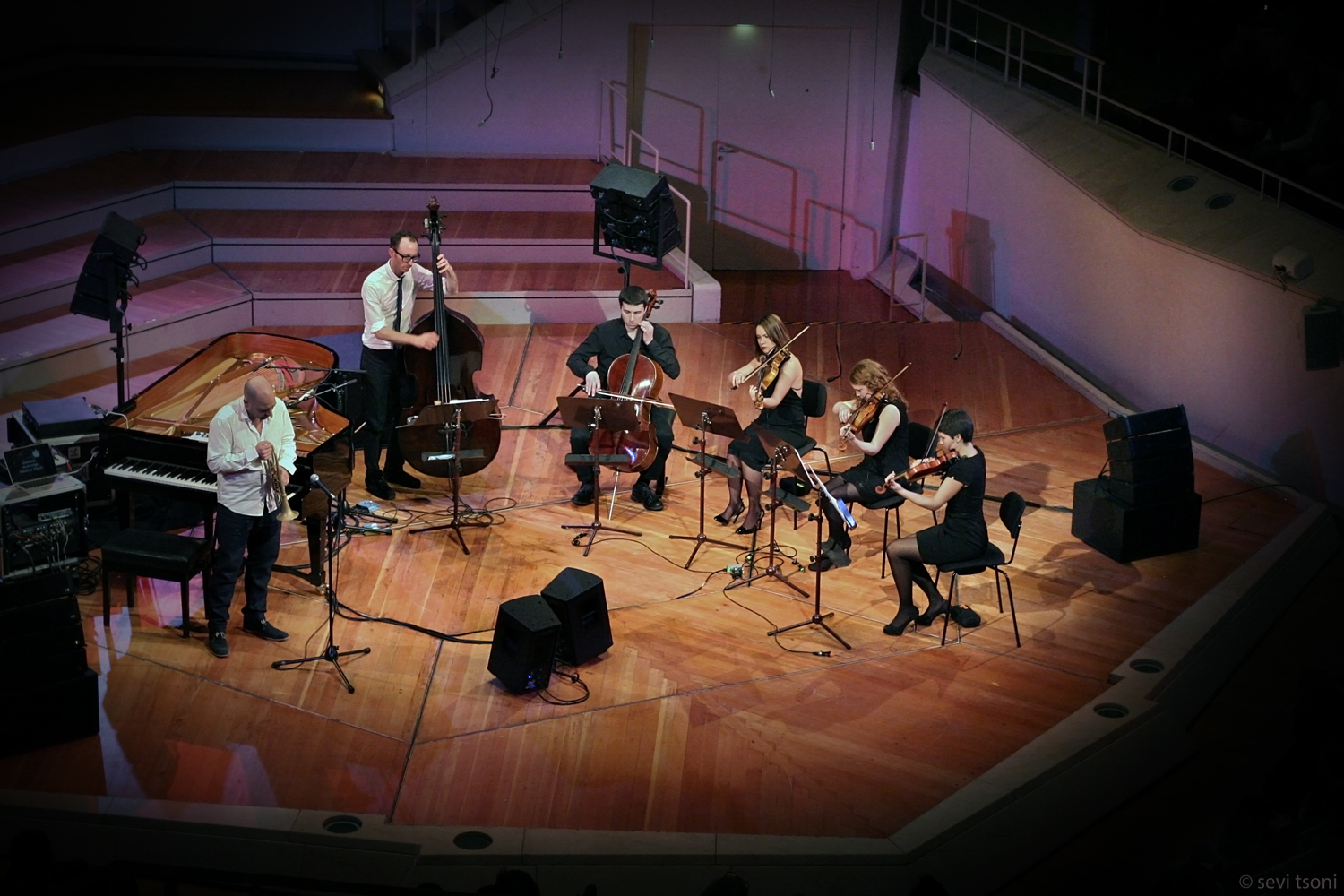 1,100-seat Berlin Kammermusiksaal, the full Sebastian Studnitzky 'MEMENTO' experience
