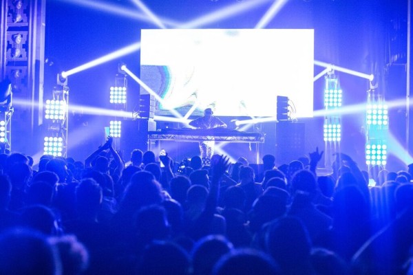 Brillz x Vue 1